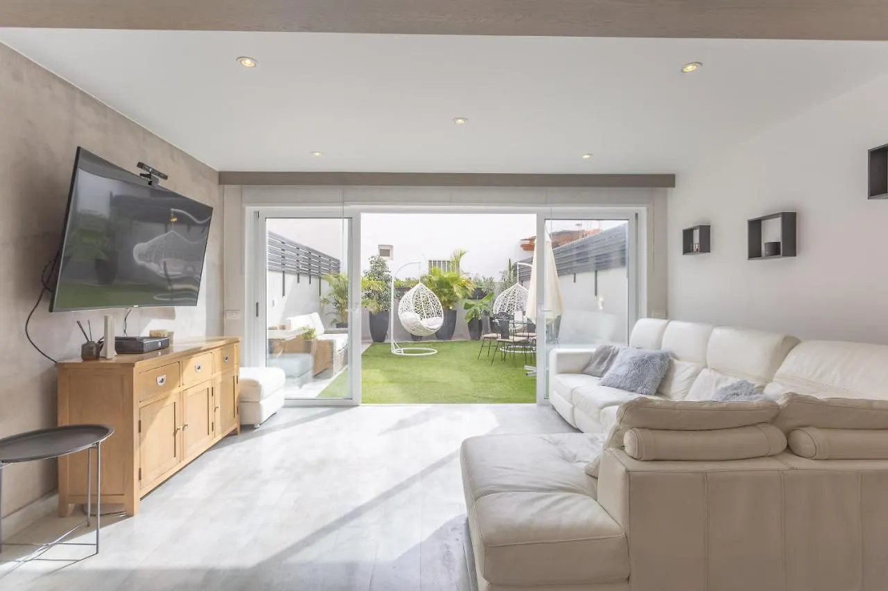Modern 3 Bedroom Duplex Adeje City Center Wifi Costa Adeje  Prázdninový dům